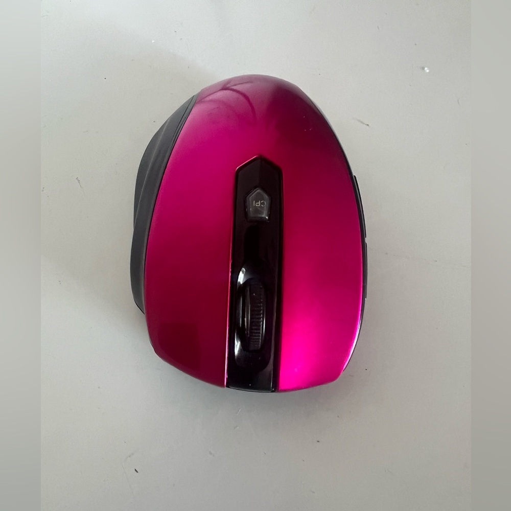 Rosewill Wireless Pink Mouse Great Working Conditions Everything works Perfectly